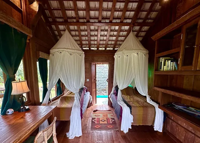 Rumah Pacung Villa