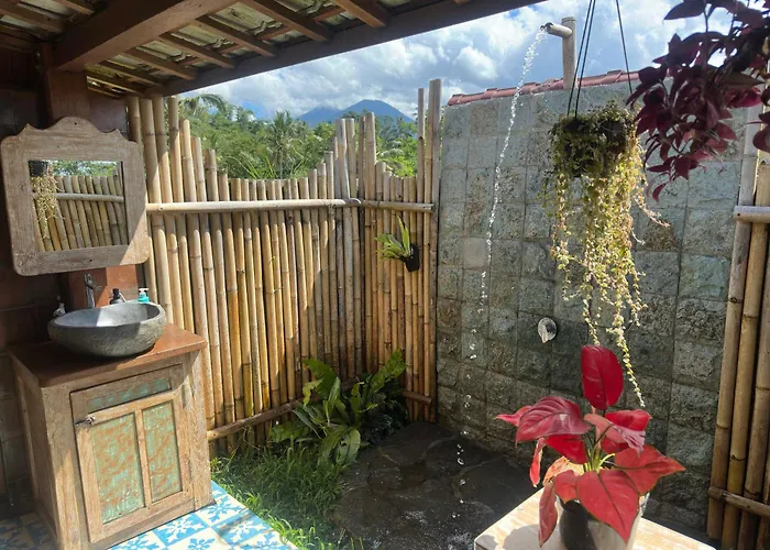 Rumah Pacung Villa *